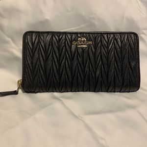 COACH MADISON GATHERED LEATHER WALLET